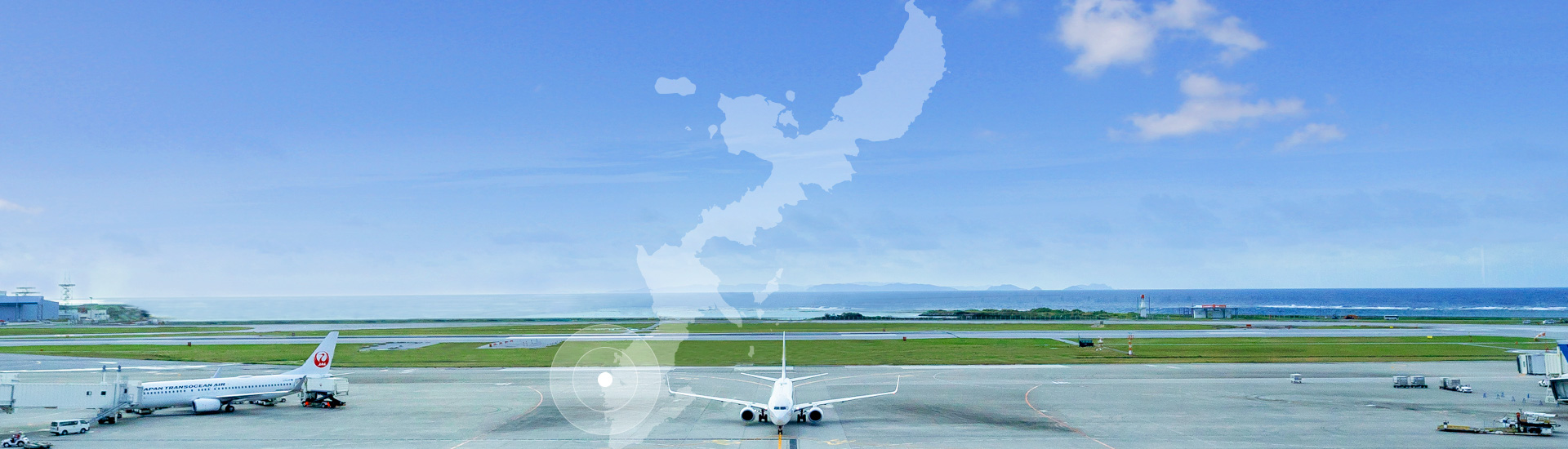 那霸機場航廈外觀與天空